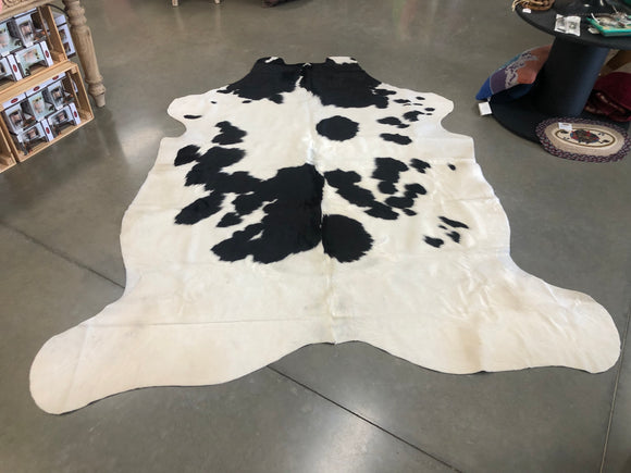 Cowhide Rug - Black & White