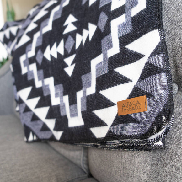 Andean Alpaca Wool Blanket - Black Chakana