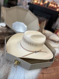 Hat Travel Can