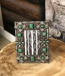 Resin Metal Concho & Turquoise Stones 6” x 4” Picture Frame