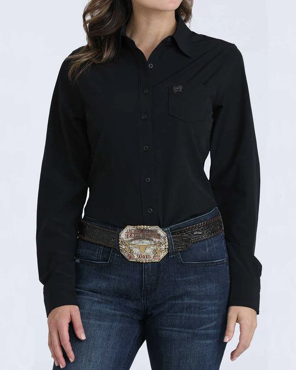 WOMEN’S SOLID ARENAFLEX® BUTTON-DOWN WESTERN SHIRT
