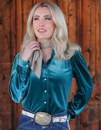 Women's Cruel Denim Girlfriend Fit Velvet Western Shirt