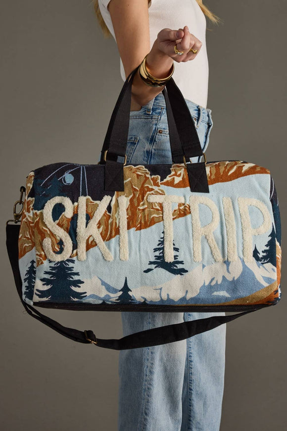 Dk. Blue Ski Trip Scene Duffel